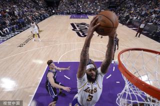 不仅打击球 不仅打击球