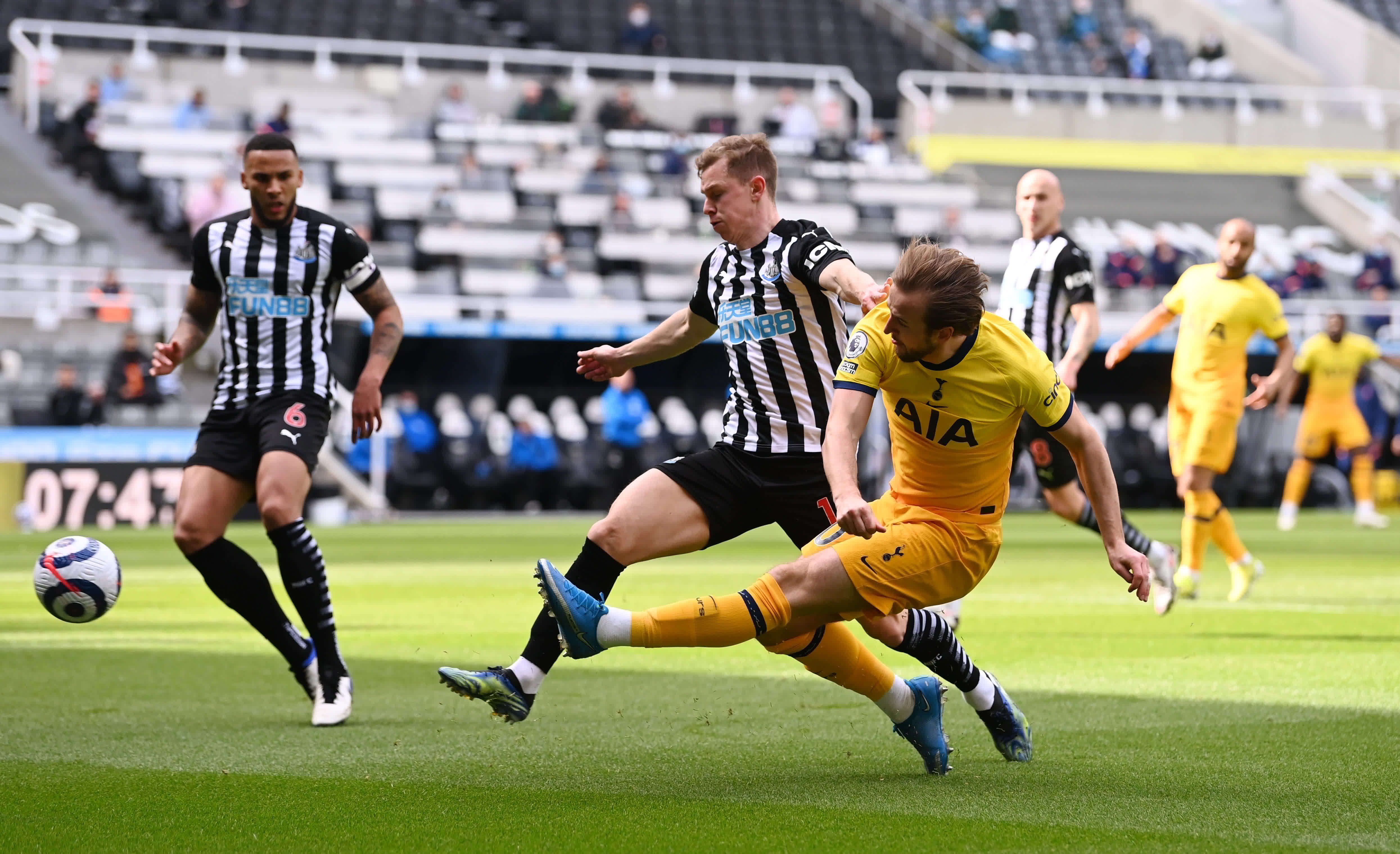 借坚韧和团 借坚韧和团